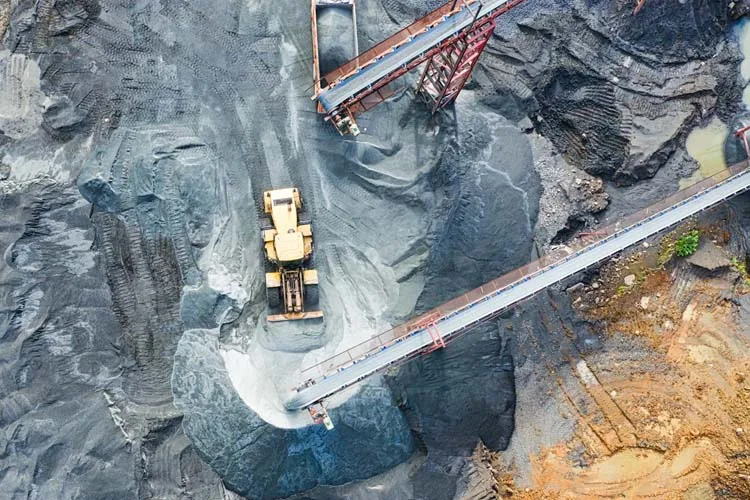 EOM Electric Wheel Loader Mining Solution